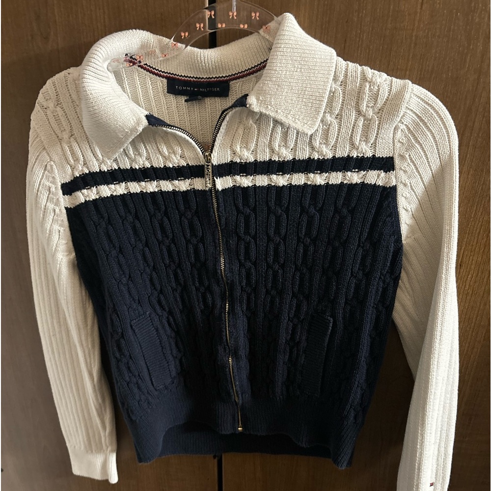Hi Lovelies! Check out this "Tommy Hilfiger" Preppy Sweater!